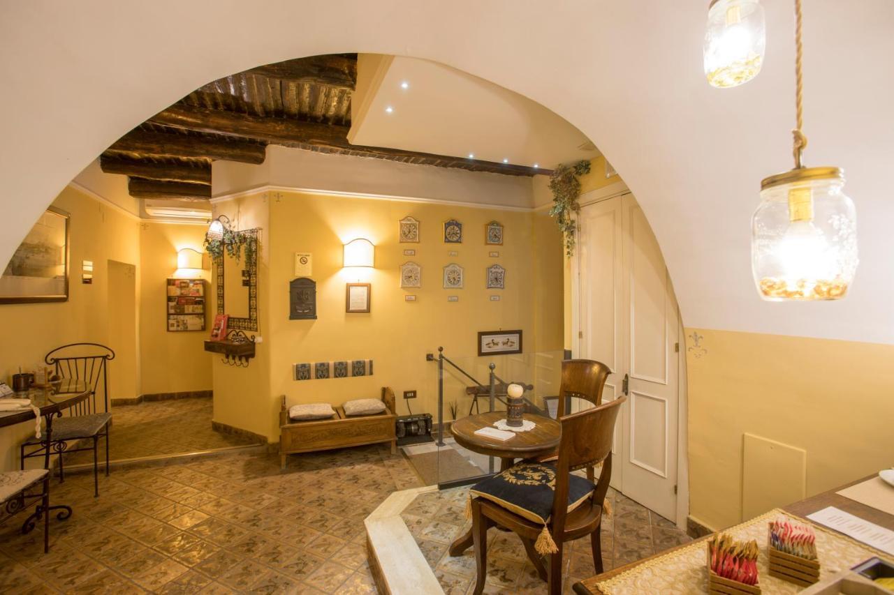 B&B L'Alloggio Dei Vassalli Napoli Eksteriør bilde
