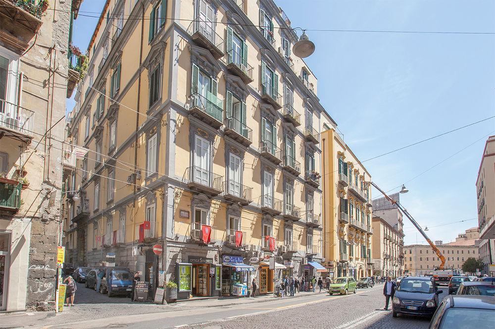 B&B L'Alloggio Dei Vassalli Napoli Eksteriør bilde