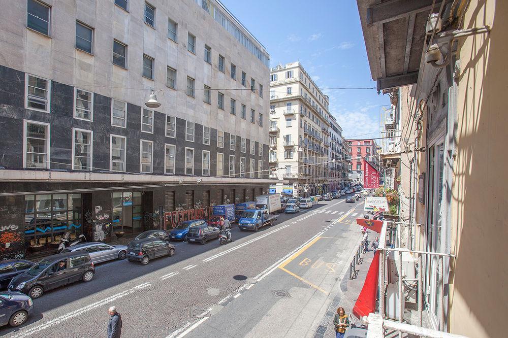 B&B L'Alloggio Dei Vassalli Napoli Eksteriør bilde