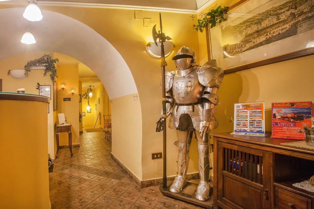 B&B L'Alloggio Dei Vassalli Napoli Eksteriør bilde