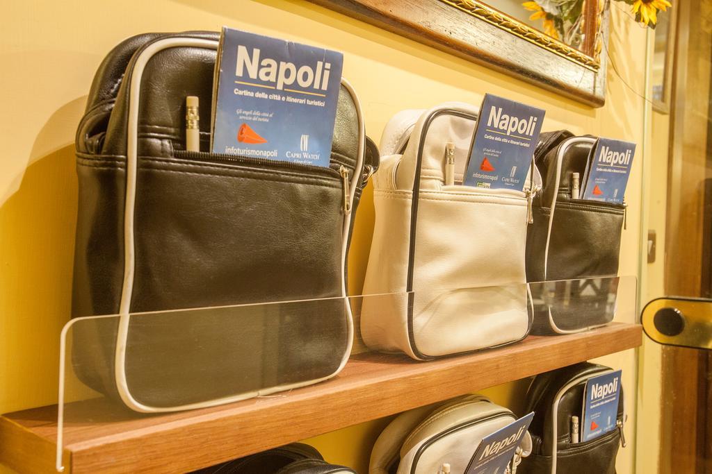 B&B L'Alloggio Dei Vassalli Napoli Eksteriør bilde